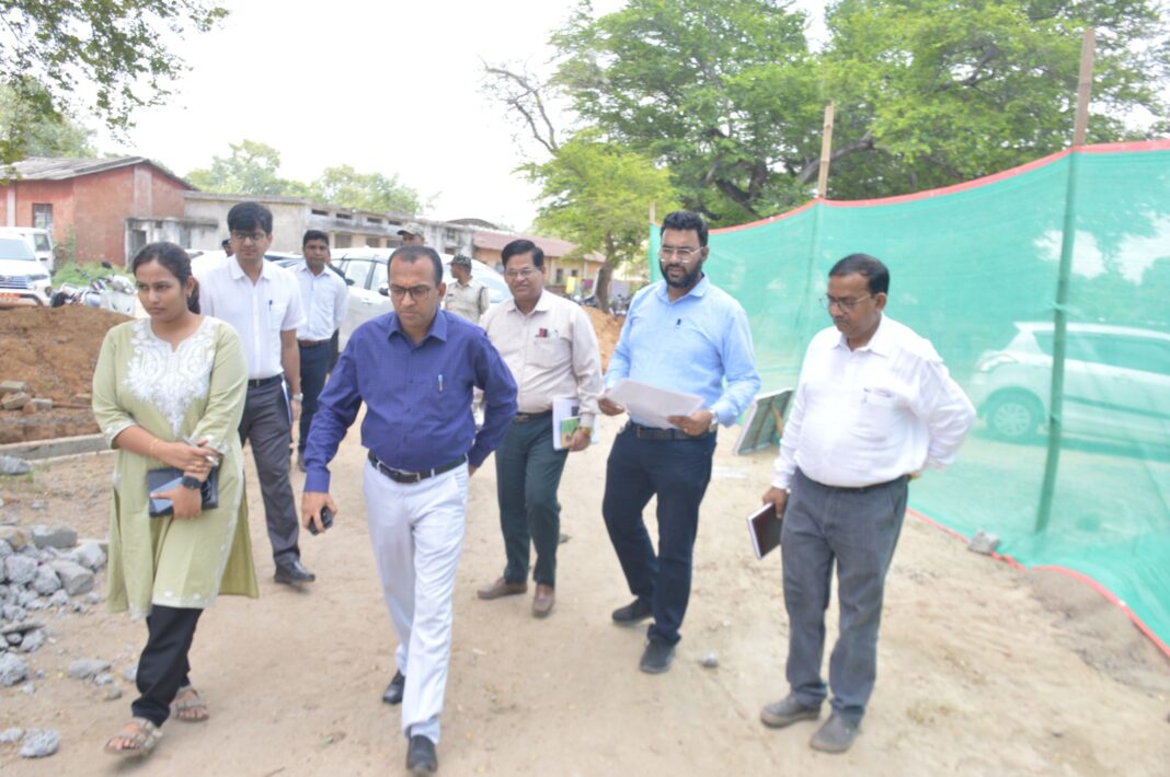 KORBA : कलेक्टर ने सेजेस एनसीडीसी का किया निरीक्षण, निर्माण कार्य में प्रगति लाने के दिए निर्देश