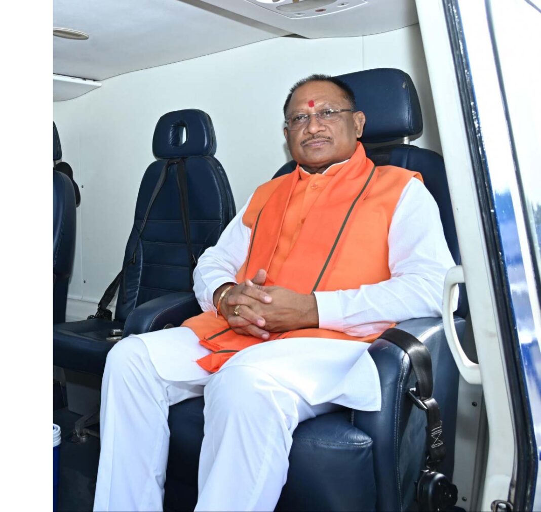 रायपुर : मुख्यमंत्री विष्णु देव साय भगवान भोरमदेव के दर्शन के लिए कवर्धा रवाना