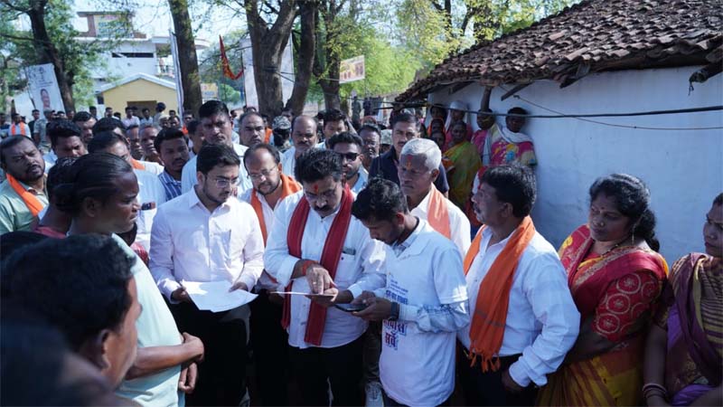 रायपुर : उप मुख्यमंत्री विजय शर्मा पहुंचे ग्राम पंचायत हल्बा कचोरा के आश्रित ग्राम शासन कचोरा