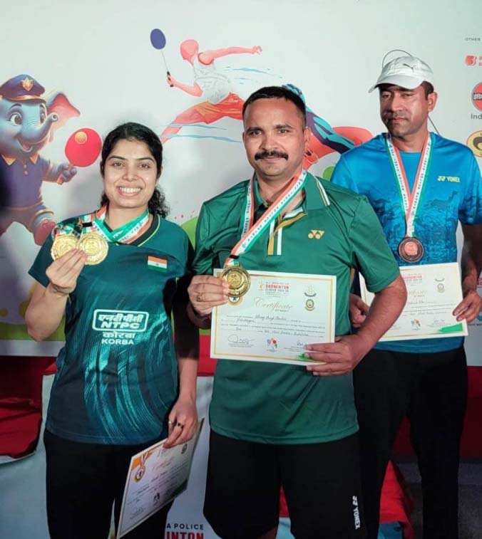रायपुर : अखिल भारतीय पुलिस बैडमिंटन मिक्सड डबल्स में छत्तीसगढ़ का परचम लहराया