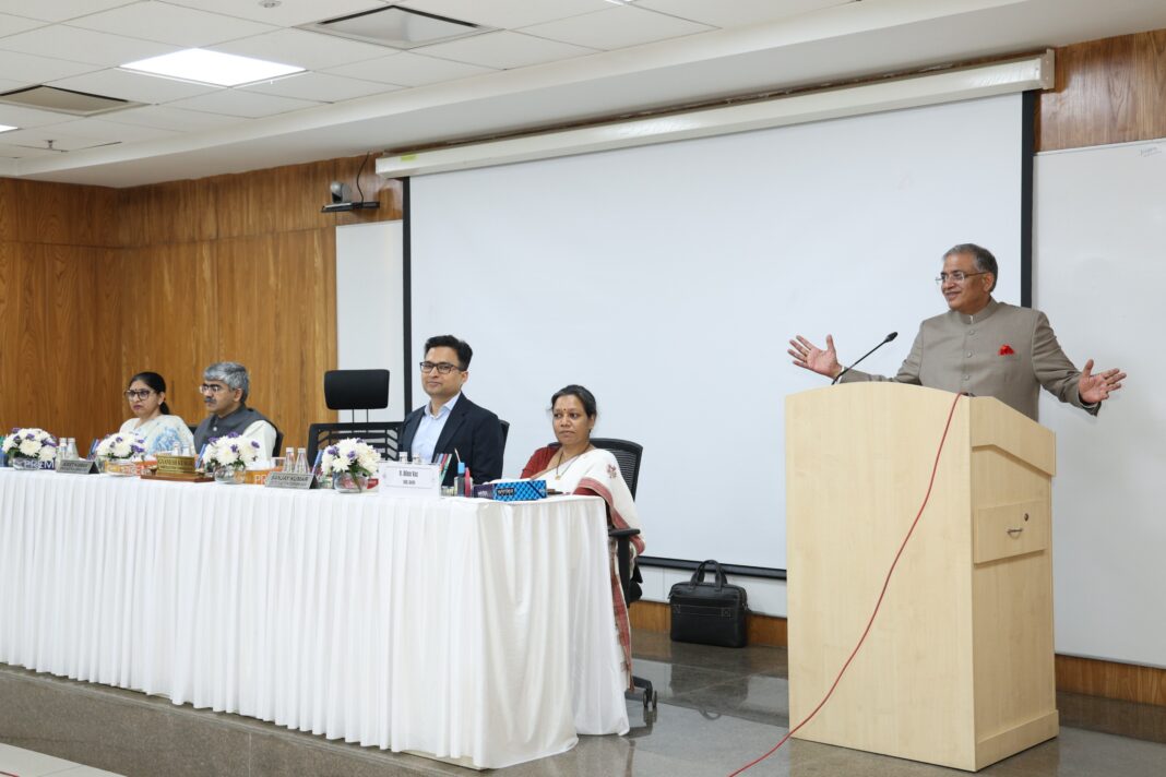 रायपुर : भारत निर्वाचन आयोग का व्यापक जमीनी प्रशिक्षण कार्यक्रम तेज़ी पकड़ रहा है