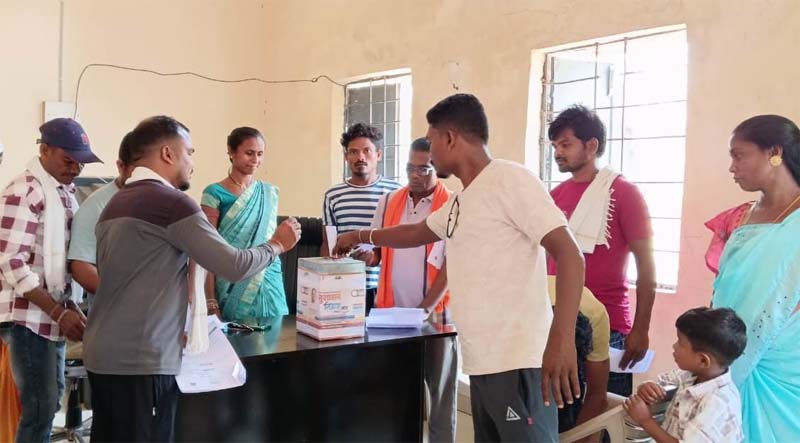 रायपुर : सुशासन तिहार 2025 : जनमानस की समस्याओं के निराकरण हेतु शहरी एवं ग्रामीण क्षेत्रों में उपलब्ध है समाधान पेटी