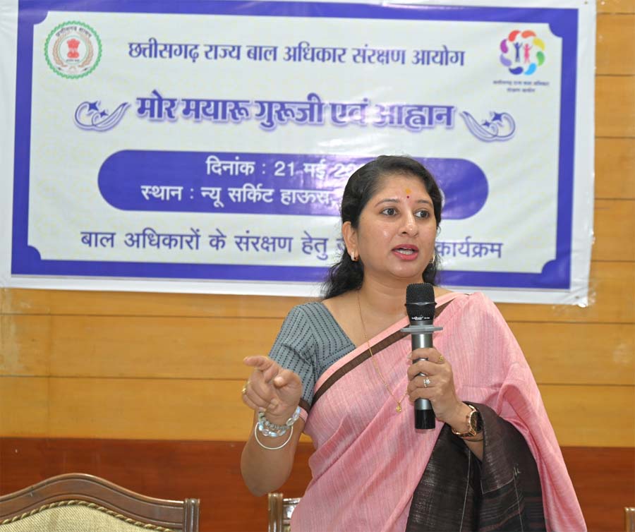 रायपुर : शिक्षक ही गढ़ते हैं बच्चों के जीवन की दिशा – डॉ. वर्णिका शर्मा