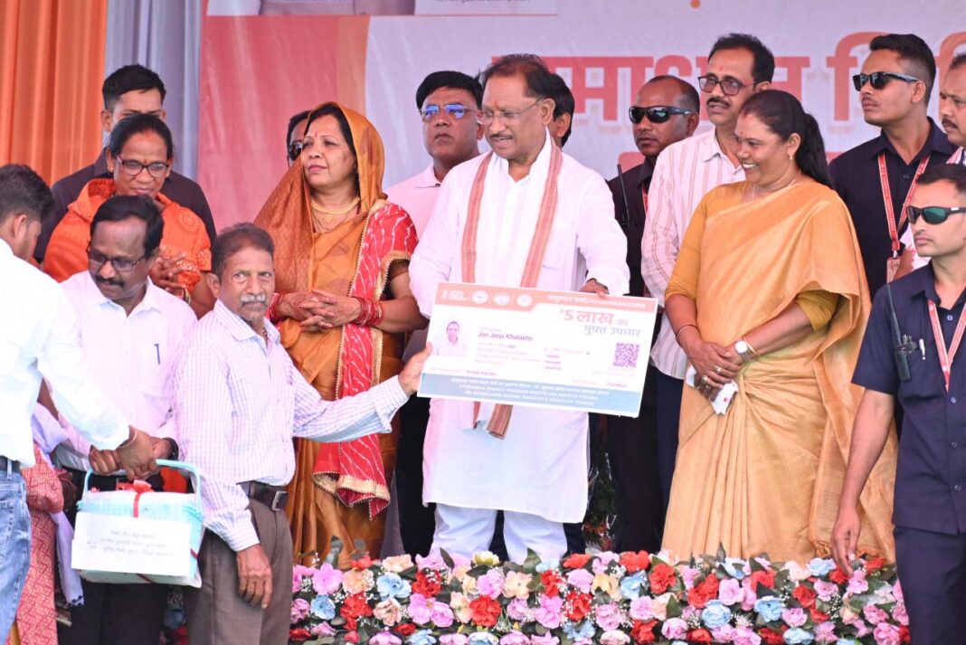 रायपुर : मैं आपके गांव-घर का बेटा, प्रदेश को विकास की राह में ले जाना मेरा संकल्प – मुख्यमंत्री विष्णु देव साय