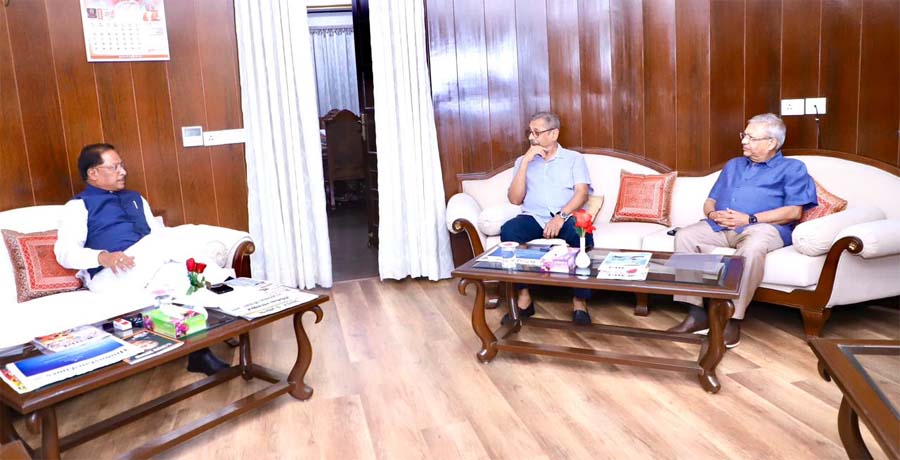 रायपुर : छत्तीसगढ़ में मेदांता अस्पताल और वरुण बेवरेजेस संयंत्र की स्थापना का प्रस्ताव, मुख्यमंत्री से निवेशकों ने की मुलाकात
