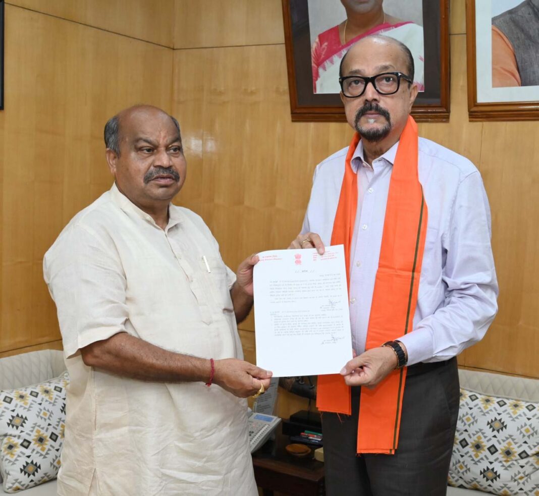 रायपुर : राज्यपाल डेका ने रथ यात्रा महोत्सव के लिए दिए 1 लाख रूपए स्वेच्छानुदान