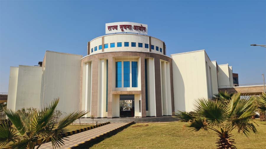 रायपुर : सूचना आयोग को दस्तावेजी साक्ष्य के साथ जनसूचना अधिकारी जवाब प्रस्तुत करें – राज्य सूचना आयोग