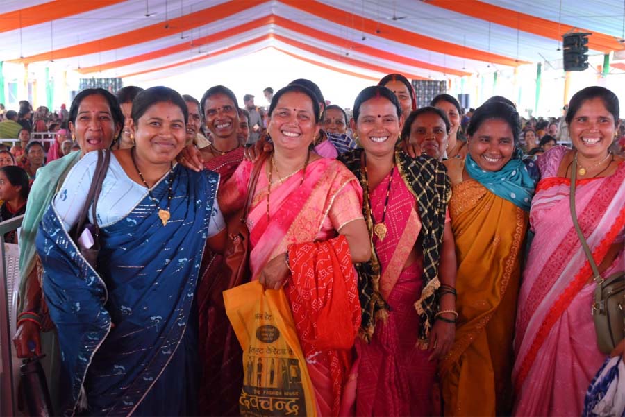 रायपुर : विशेष लेख : महतारी वंदन योजना – नारी सशक्तिकरण की नयी मिसाल