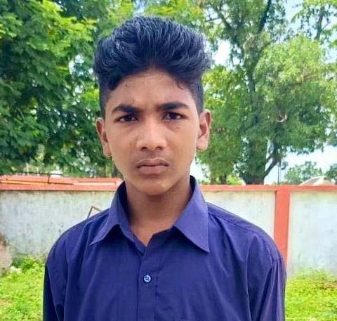 रायपुर : अंधेरे से उजाले की ओर : पूवर्ती गांव के अर्जुन की उड़ान