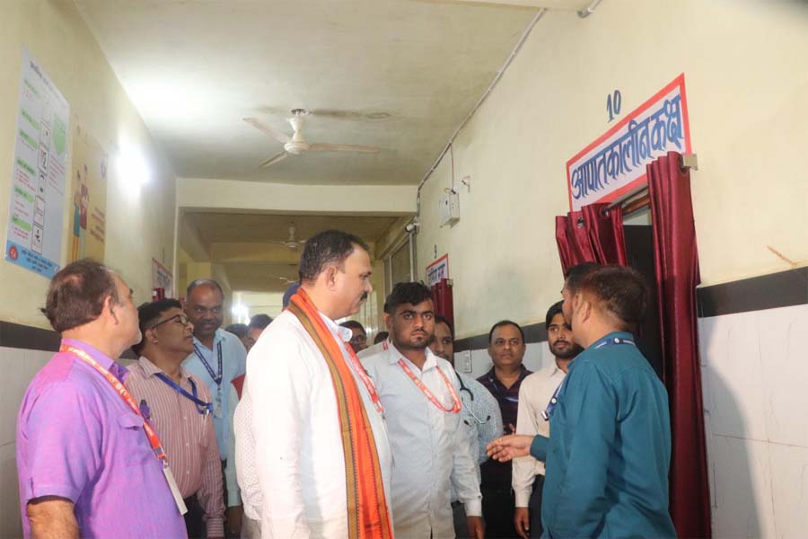 रायपुर : स्वास्थ्य मंत्री श्याम बिहारी जायसवाल ने मैनपाट के कमलेश्वरपुर अस्पताल का किया निरीक्षण