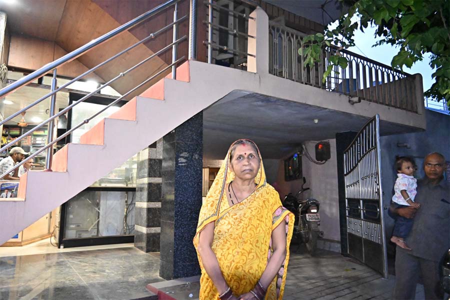 रायपुर : प्रधानमंत्री सूर्यघर मुफ्त बिजली योजना से सौर ऊर्जा से मिली शकुन्तला को मिली आर्थिक आज़ादी