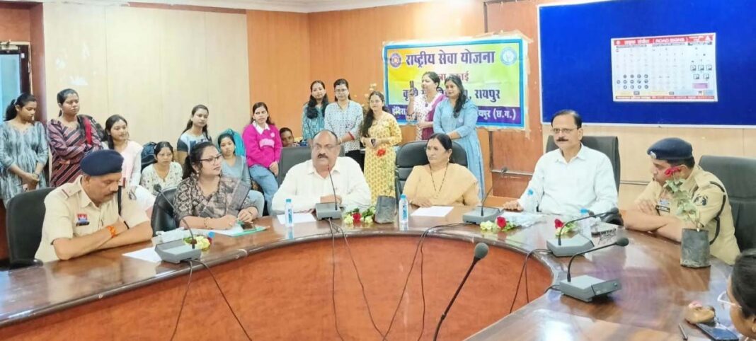 रायपुर : सड़क सुरक्षा जागरूकता कार्यक्रम का सफल आयोजन