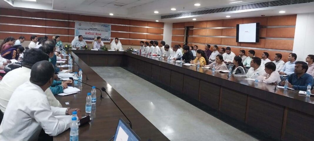 रायपुर : जनस्वास्थ्य के हित में खाद्य एवं औषधि प्रशासन की समीक्षा बैठक आयोजित