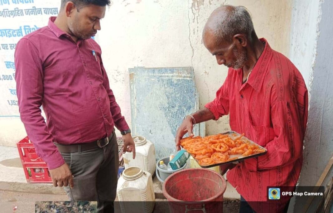 रायपुर : बरसात में मिलावटी खाद्य सामग्री पर प्रशासन सख्त