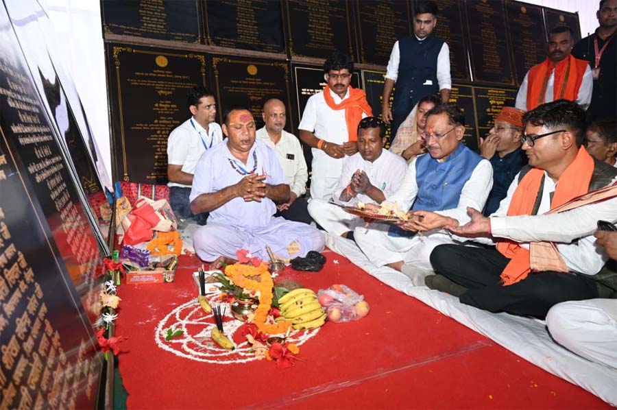 रायपुर : मुख्यमंत्री विष्णुदेव साय ने धरमजयगढ़ में 62.36 करोड़ के विकास कार्यों की दी सौगात