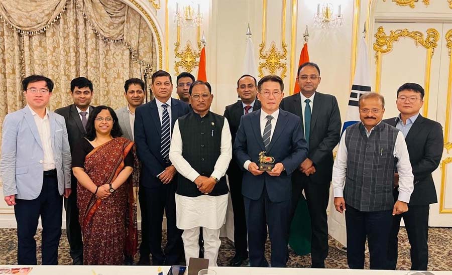 रायपुर : सियोल में मुख्यमंत्री विष्णु देव साय और ATCA प्रतिनिधिमंडल की महत्वपूर्ण भेंट, छत्तीसगढ़ में निवेश की संभावनाओं पर हुई चर्चा