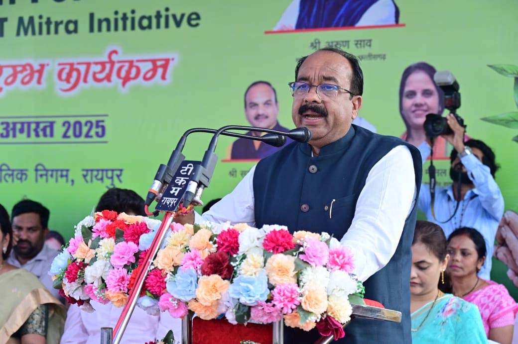 रायपुर : पर्यावरण के प्रति जागरूक हो ज्यादा से ज्यादा संख्या में लगाएं पौधे – अरुण साव