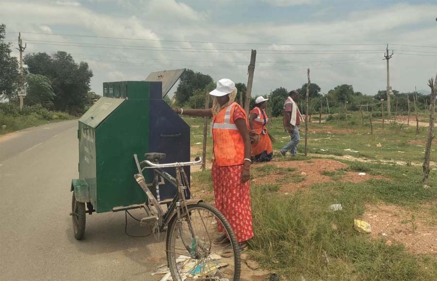 रायपुर : स्वच्छता के संग सशक्तिकरण : दीदियां संभाल रही गांव-शहर में स्वच्छता की जिम्मेदारी