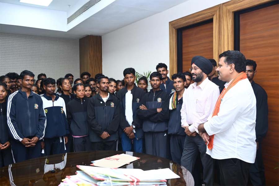 रायपुर : बस्तर के विकास को गति देना हमारी प्राथमिकता – उपमुख्यमंत्री शर्मा