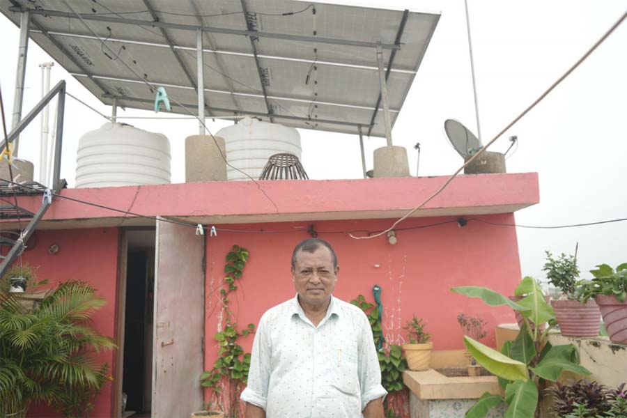 रायपुर : छत पर सजे सूरज के घर से चमका जीवन : बचत की खुशी, पर्यावरण की रोशनी’