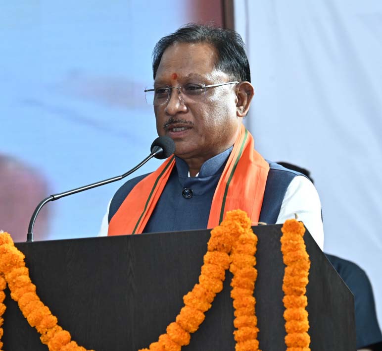 रायपुर : मुख्यमंत्री विष्णु देव साय को बस्तर के ऐतिहासिक ‘गोंचा महापर्व’ का आमंत्रण : ‘तुपकी’ भेंट कर किया गया सम्मान