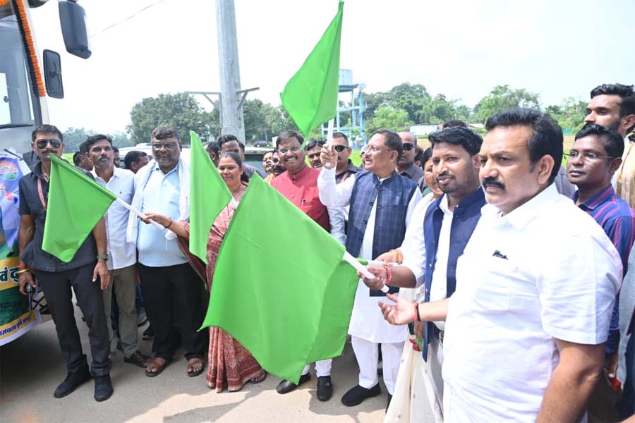 रायपुर : जशपुर में कृषि क्रांति लाने मुख्यमंत्री ने किसान कॉल सेंटर का किया शुभारम्भ
