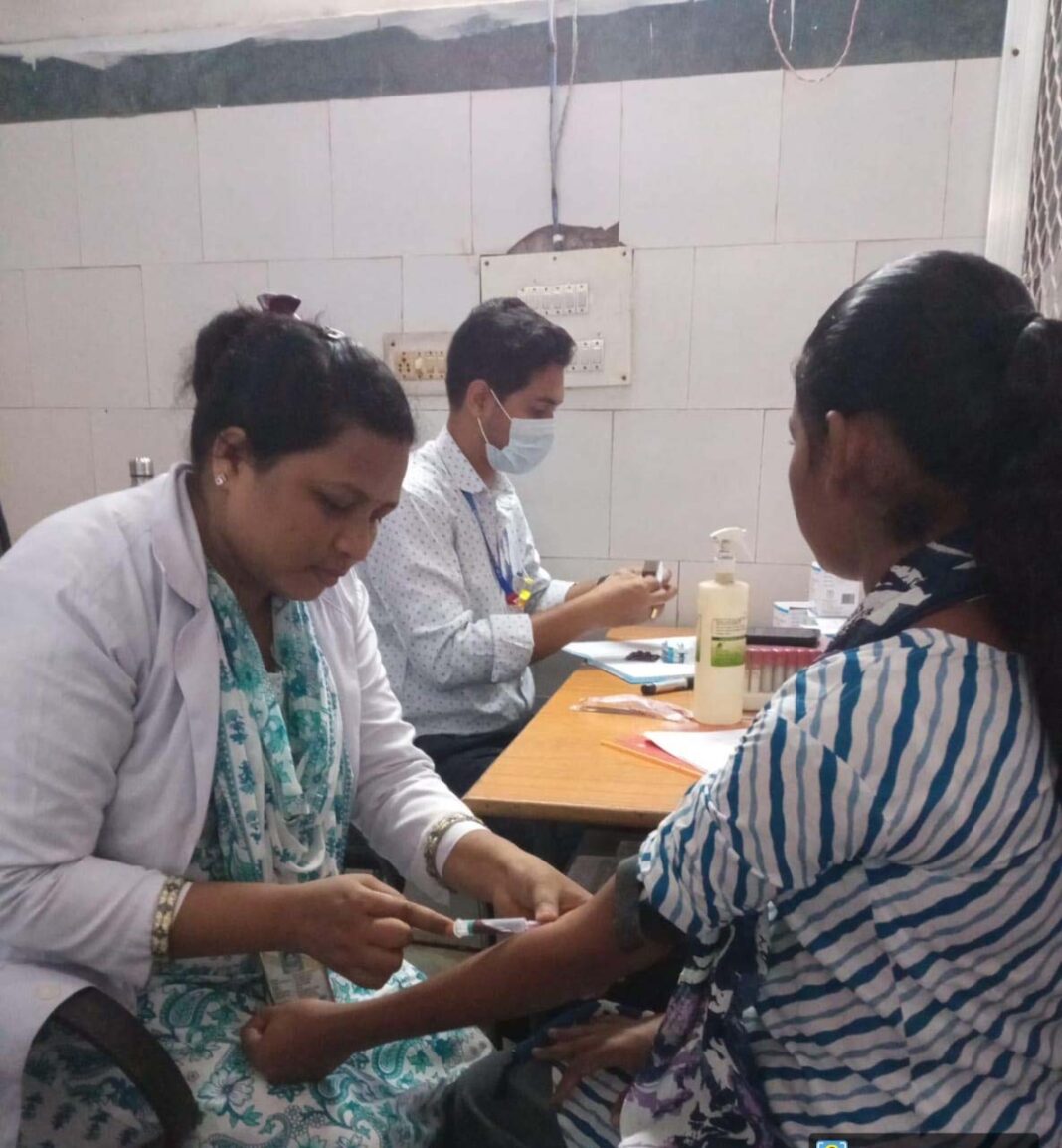 रायपुर : ‘स्वस्थ नारी सशक्त परिवार अभियान’ : सिम्स मे सिकल सेल रोग की जाँच एवं जागरूकता शिविर का आयोजन