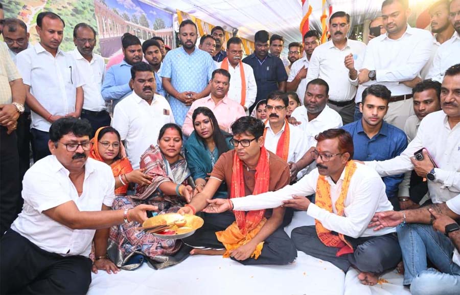रायपुर : गजमार पहाड़ी बनेगा इको पार्क : वित्त मंत्री ओ.पी. चौधरी ने किए 8 करोड़ के विकास कार्यों का भूमि पूजन