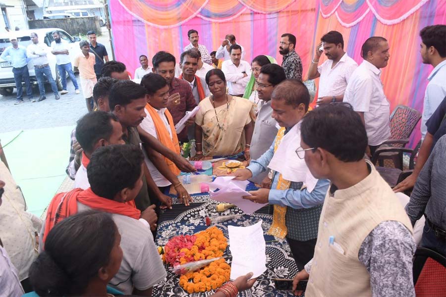 रायपुर : वन मंत्री कश्यप ने नारायणपुर विधानसभा क्षेत्र में 91 लाख रुपये के विकास कार्यों का किया भूमिपूजन एवं लोकार्पण