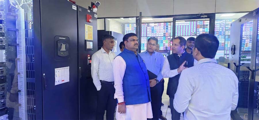 रायपुर : शिक्षा मंत्री गजेन्द्र यादव का गुजरात दौरा, आधुनिक तकनीक से सशक्त होगी छत्तीसगढ़ की शिक्षा व्यवस्था