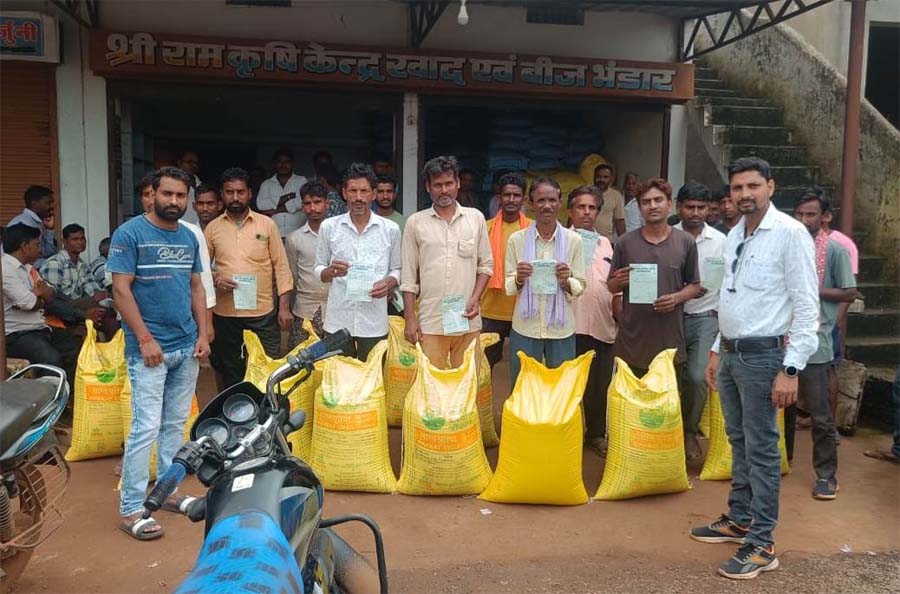 रायपुर : राजनांदगांव जिले में उर्वरक विक्रेता संस्थानों की सघन जांच जारी