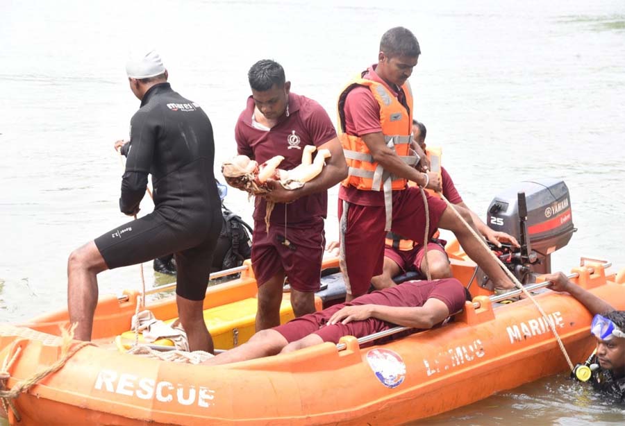 रायपुर : शिवनाथ नदी में बाढ़ बचाव मॉकड्रिल का आयोजन