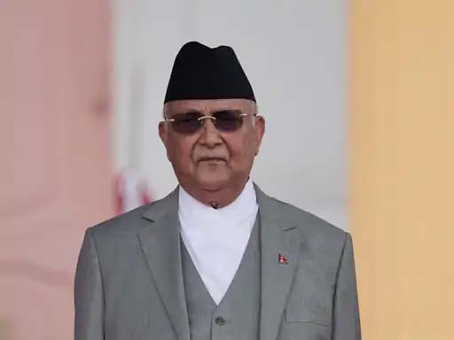 नेपाल हिंसा: PM पद छोड़ने वाले ओली पर FIR, आरोप- पुलिस को प्रदर्शनकारियों पर ज्यादती का आदेश दिया; अभी आर्मी की सुरक्षा में हैं