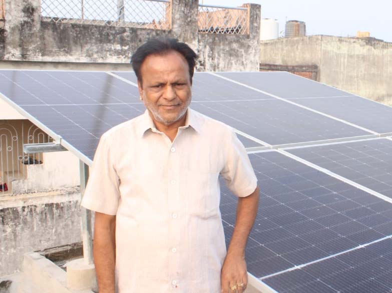 रायपुर : सोलर सिस्टम लगाकर खुद ही बिजली के निर्माता बन रहे हैं – भरत अग्रवाल