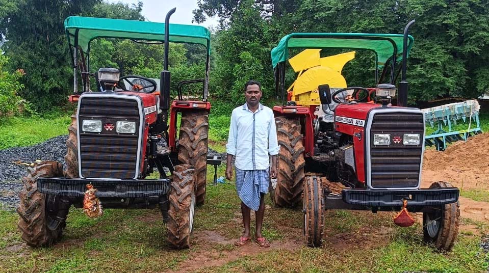 रायपुर : फार्म मशीनरी बैंक से हो रही खेती-किसानी में सहूलियत-वीरेन्द्र बघेल को बैंक ऋण की अदायगी के बाद आय में निरंतर हो रही है वृद्धि