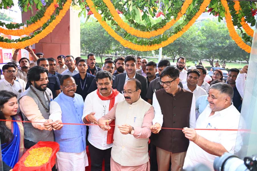 रायपुर : छत्तीसगढ़ में रजिस्ट्री हुई ‘स्मार्ट’, नवा रायपुर में देश का पहला अत्याधुनिक स्मार्ट पंजीयन कार्यालय शुरू