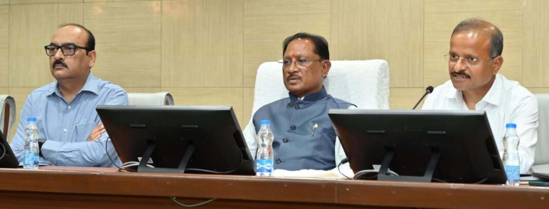 रायपुर : मुख्यमंत्री की विभागीय सचिवों और विभागाध्यक्षों के साथ मैराथन बैठक