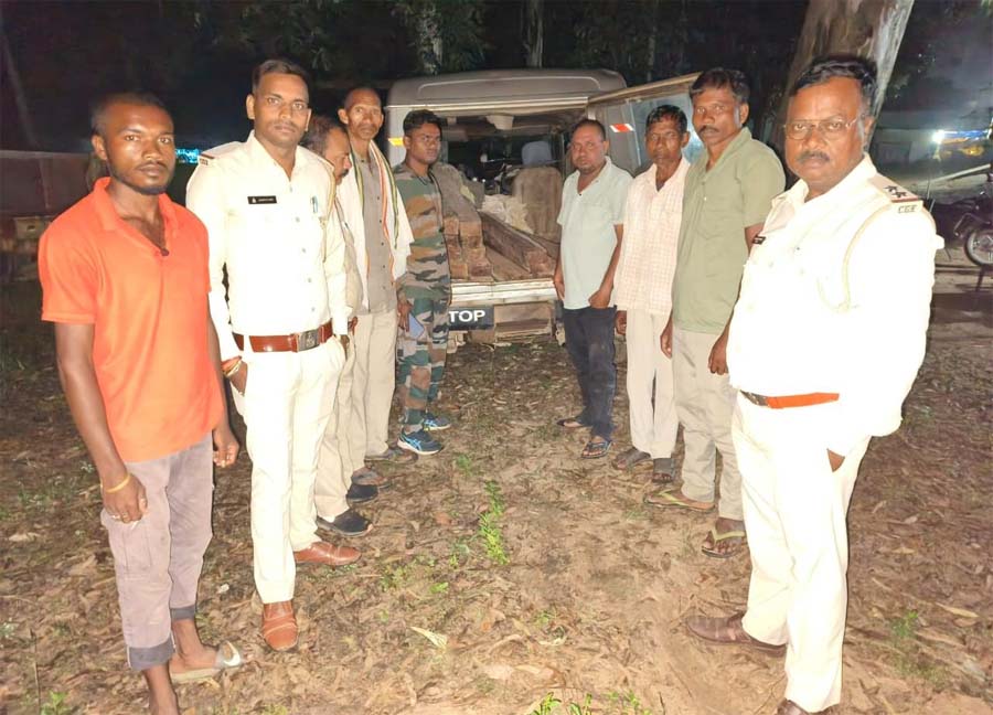 रायपुर : प्रतापपुर वन परिक्षेत्र में अवैध साल लकड़ी जब्त, वन अपराध दर्ज