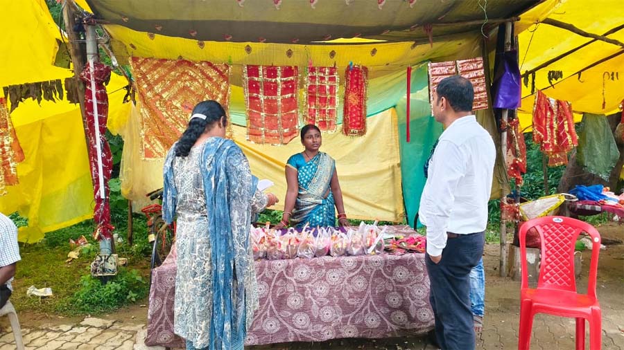 रायपुर : बड़ेडोंगर में स्व-सहायता समूह की दीदियों ने लिखी आर्थिक सशक्तिकरण की नई इबारत