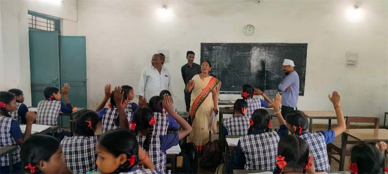 रायपुर : मुख्यमंत्री शिक्षा गुणवत्ता अभियान के तहत रायगढ जिले के सभी 2271 शालाओं में चलेगा समाजिक अंकेक्षण