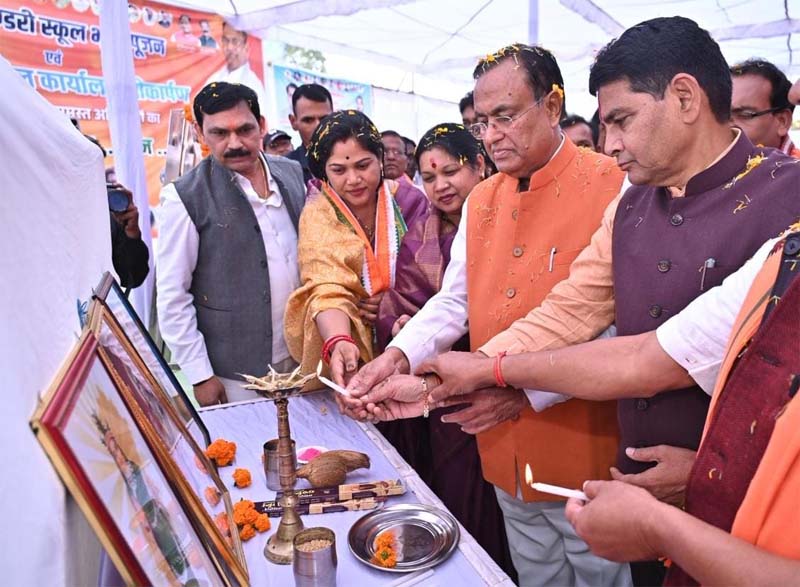 रायपुर : प्रदेश में हो रहे चहुमुखी विकाश का हर वर्ग को मिल रहा है लाभ – मंत्री टंक राम वर्मा