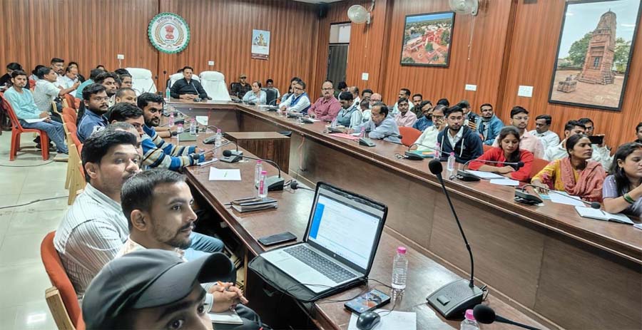 रायपुर : खैरागढ़ जिले में 4 समिति प्रबंधक निलंबित