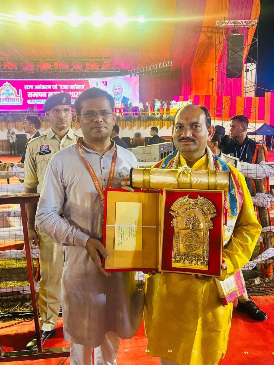 रायपुर : अहिंसा और गौरक्षा के क्षेत्र में अनुकरणीय कार्य के लिए भारतीय कुष्ठ निवारक संघ कात्रेनगर सोठी को राज्य स्तरीय ‘यति यतनलाल सम्मान’