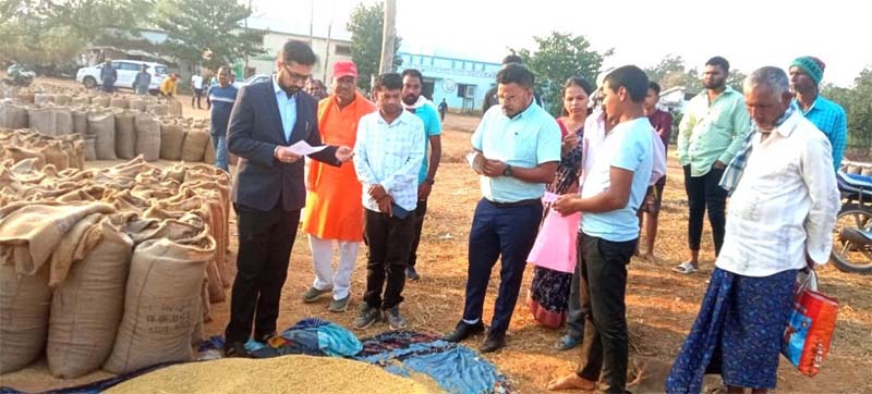 रायपुर : महासमुंद जिले में 2,986 कट्टा धान जब्त