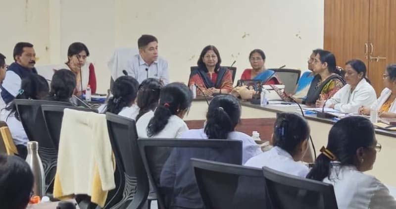 रायपुर : राज्य में पहली बार महिला स्वास्थ्य पर्यवेक्षकों हेतु राज्य स्तरीय प्रशिक्षण का आयोजन, 15 चरणों में पूर्ण होगा प्रशिक्षण