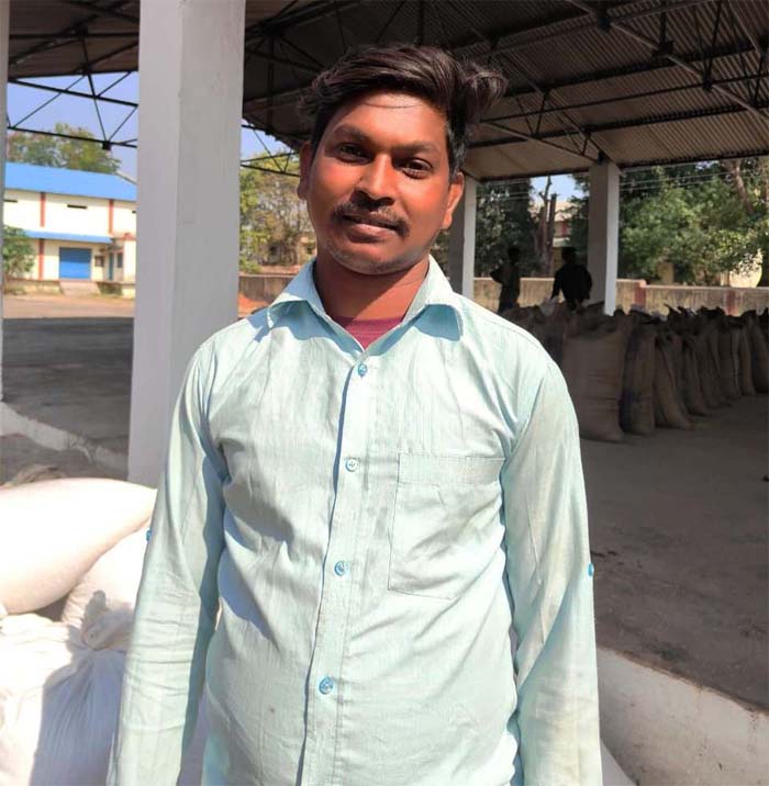 रायपुर : युवा किसान विवेक कुमार राजवाड़े ने बेचा 40 क्विंटल धान