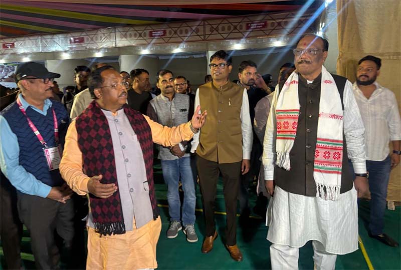 रायपुर : केन्द्रीय राज्यमंत्री दुर्गा दास उइके ने जनजातीय गौरव दिवस कार्यक्रम की तैयारियों का लिया जायजा