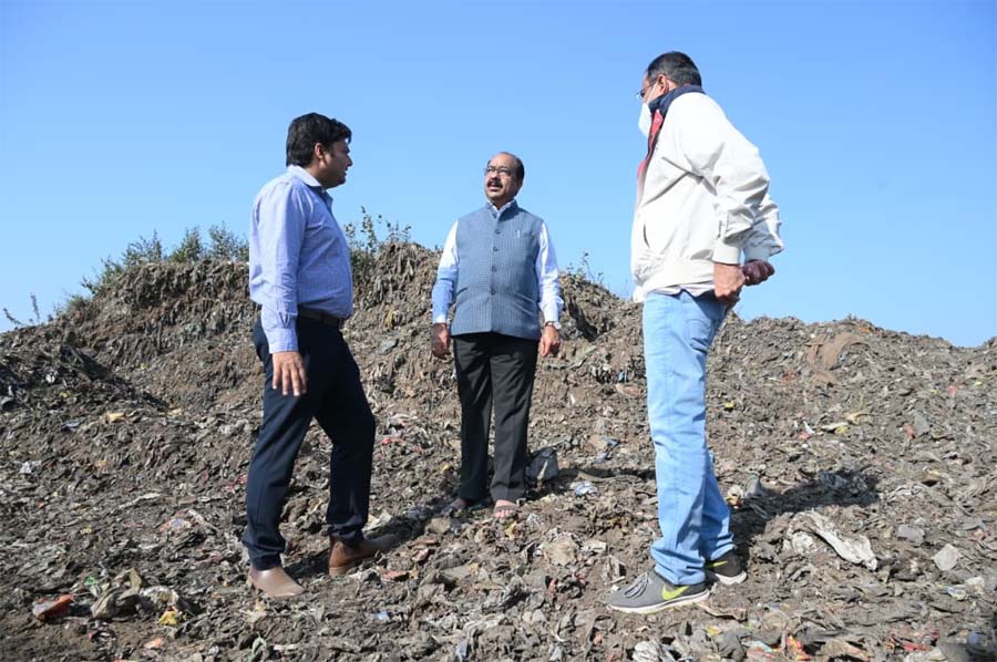 रायपुर : उप मुख्यमंत्री अरुण साव ने सरोना डंप – साइट का किया निरीक्षण