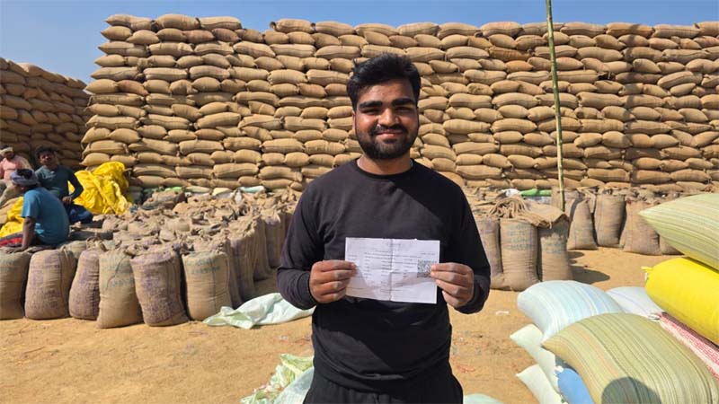 रायपुर : धान खरीदी व्यवस्था से किसानों को मिल रही राहत, मैहरानी के किसान निहाल गुप्ता ने की धान खरीदी व्यवस्था की प्रशंसा