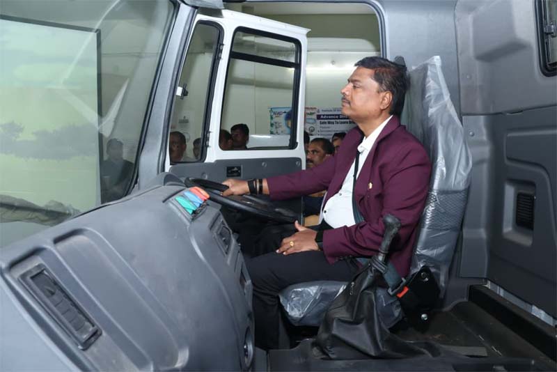 रायपुर : परिवहन मंत्री केदार कश्यप ने आईडीटीआर का किया निरीक्षण